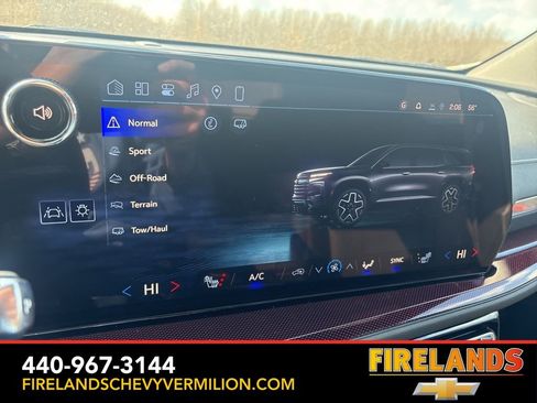 New 2026 Chevrolet Traverse Z71 w/ Driver Confidence Package image 4