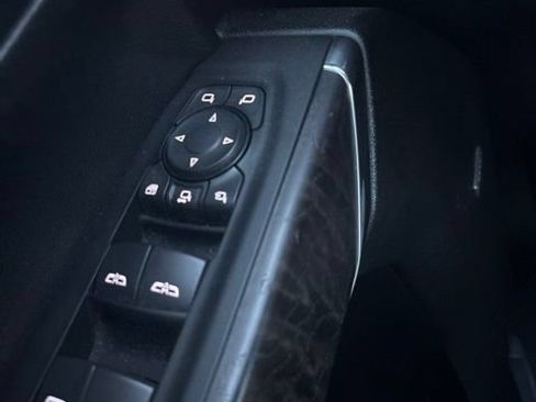 Used 2023 GMC Sierra 3500 Denali w/ Denali Black Diamond Edition AWD/4WD image 22