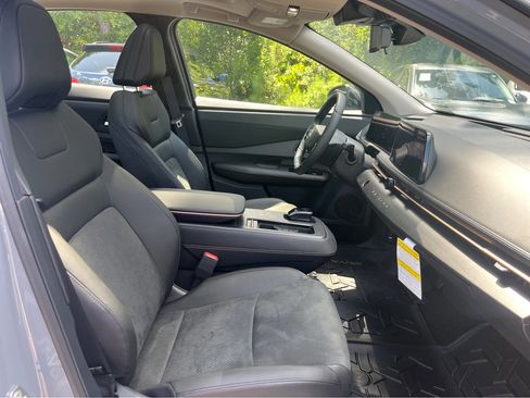 New 2023 Nissan Ariya EVOLVE+ image 8