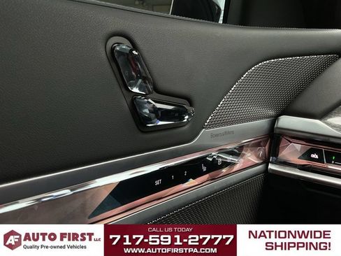 Used 2023 BMW 760i xDrive w/ Executive Package AWD/4WD image 36