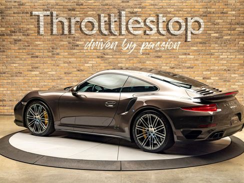 Used 2015 Porsche 911 4 Coupe image 5