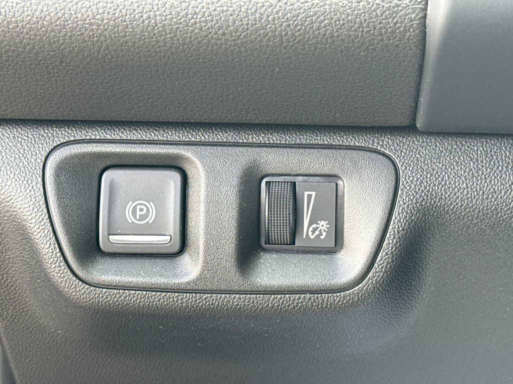 Certified 2023 GMC Acadia AT4 w/ Trailering Package AWD/4WD image 19