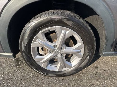 Used 2023 Honda HR-V LX image 11