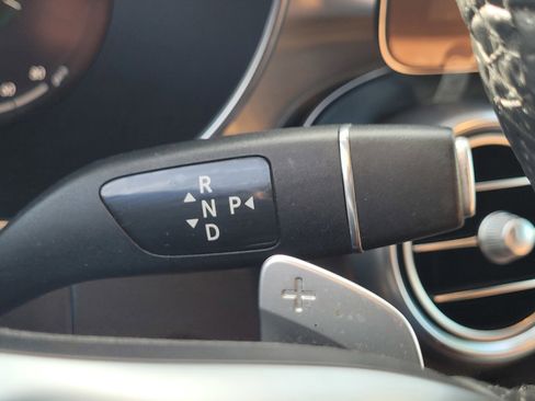 Used 2022 Mercedes-Benz GLC 300 GLC 300 image 24