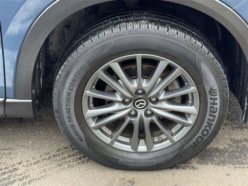 Used 2017 MAZDA CX-5 Touring w/ Preferred Equipment Package image 6