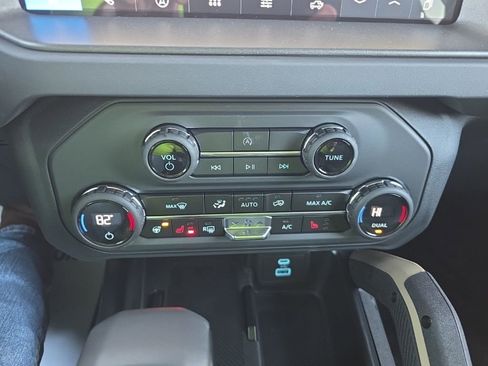 New 2025 Ford Bronco Badlands AWD/4WD image 21