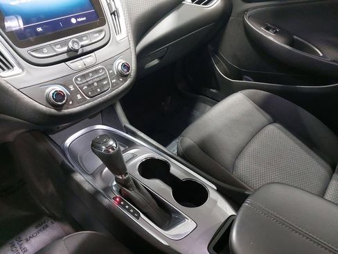 Used 2020 Chevrolet Malibu LT image 25