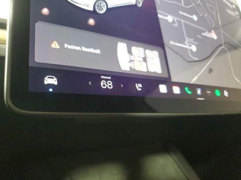 Used 2021 Tesla Model 3 Standard Range Plus image 28