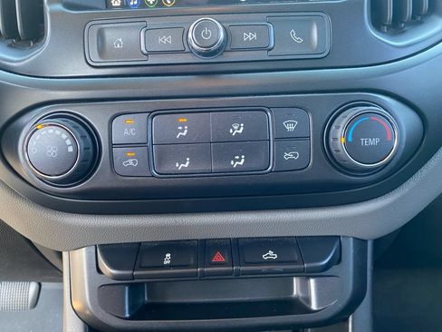 Used 2019 Chevrolet Colorado W/T w/ WT Convenience Package RWD image 24