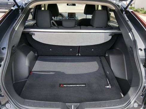 Used 2023 Mitsubishi Eclipse Cross LE AWD/4WD image 12