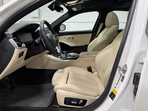 Used 2020 BMW 330i xDrive 330i xDrive w/ Convenience Package image 9