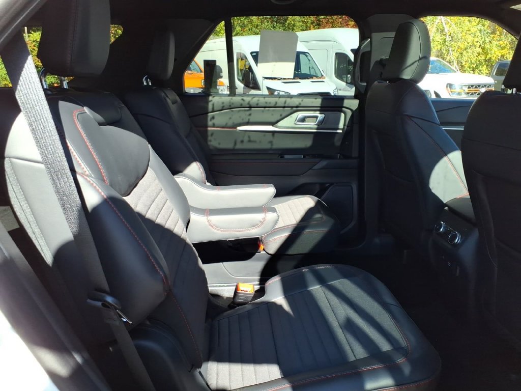 New 2027 Ford Explorer ST-Line w/ Premium Package AWD/4WD image 11