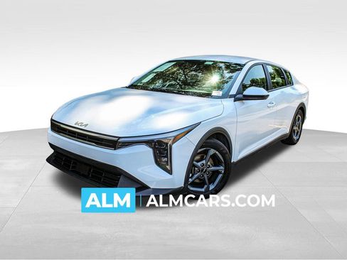 Used 2025 Kia K4 FWD image 1