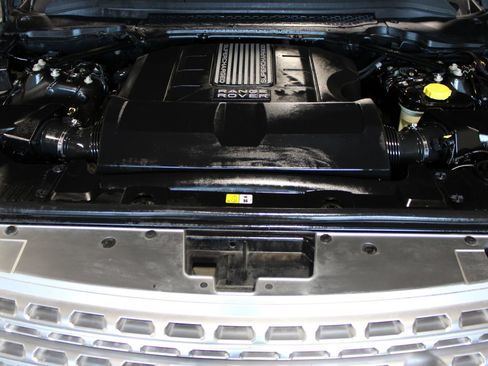 Used 2014 Land Rover Range Rover Supercharged AWD/4WD image 52