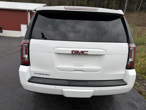 Used 2017 GMC Yukon SLT AWD/4WD image 5