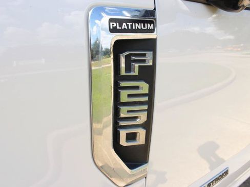 Used 2018 Ford F250 Platinum w/ Platinum Ultimate Package AWD/4WD image 24