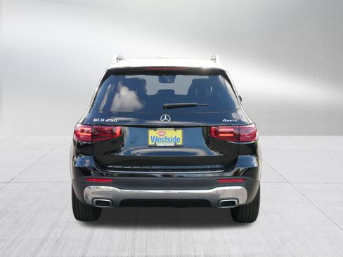 Used 2025 Mercedes-Benz GLB 250 4MATIC image 6