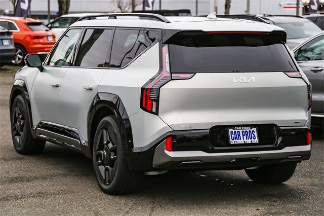 Certified 2024 Kia EV9 GT-Line AWD/4WD image 8