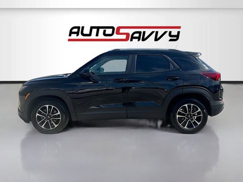 Used 2024 Chevrolet TrailBlazer LT w/ LT Cold Weather Package FWD image 4