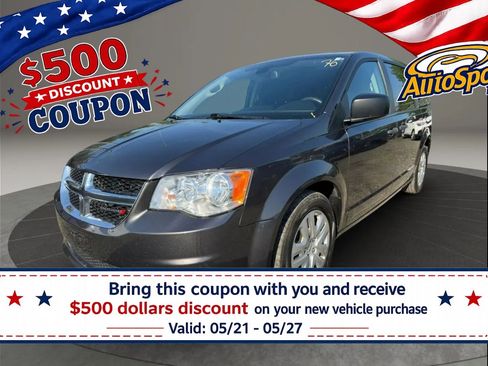 Used 2019 Dodge Grand Caravan SE w/ UConnect Hands-Free Group FWD image 1