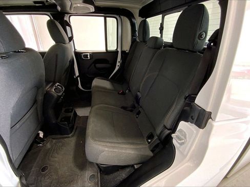 Used 2024 Jeep Gladiator Sport AWD/4WD image 24