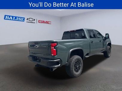 New 2026 Chevrolet Silverado 2500 ZR2 w/ LPO, Dark Essentials Package