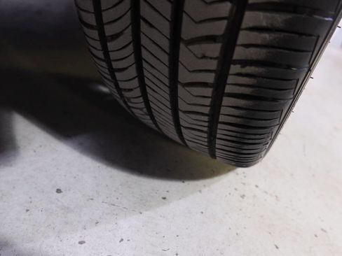 Used 2015 Toyota Camry XSE image 38