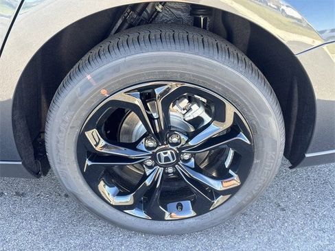 New 2025 Honda Accord SE image 9