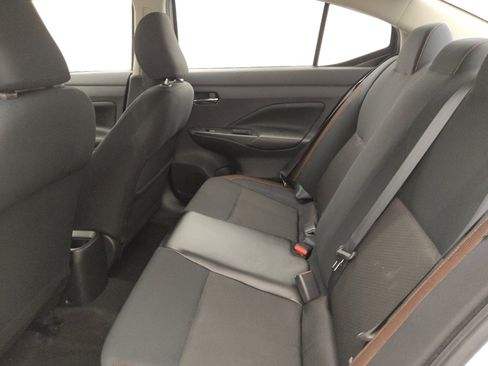 Used 2022 Nissan Versa SR w/ Convenience Package FWD image 18