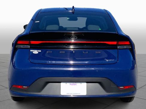 Used 2023 Toyota Prius LE image 5