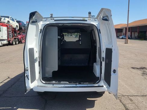 Used 2017 Nissan NV200 SV w/ Technology Package FWD image 13