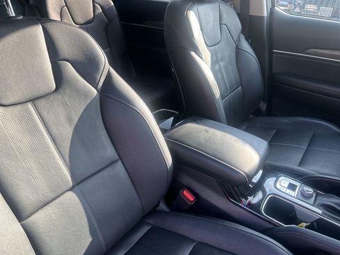 Used 2020 Kia Telluride SX w/ Towing Package FWD image 62