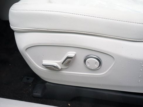 New 2026 Hyundai Ioniq 9 SEL image 13