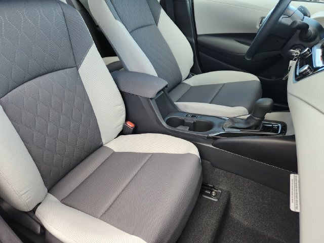 New 2027 Toyota Corolla LE FWD image 17
