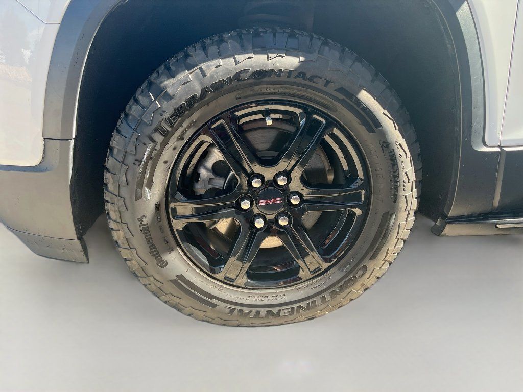 Used 2023 GMC Acadia AT4 w/ Technology Package AWD/4WD image 34