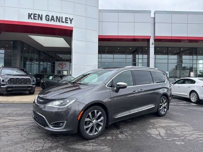 Used 2017 Chrysler Pacifica Limited