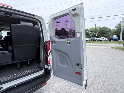 Used 2019 Ford Transit 350 XLT RWD image 26
