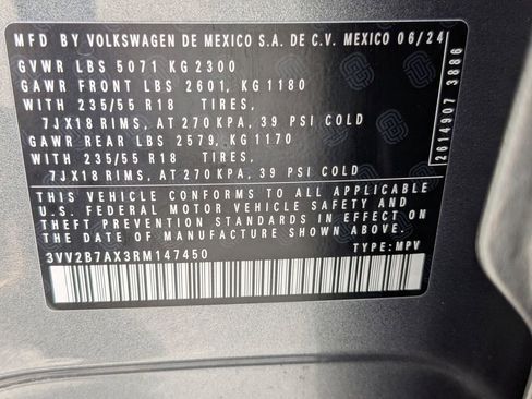 Used 2024 Volkswagen Tiguan SE AWD/4WD image 26