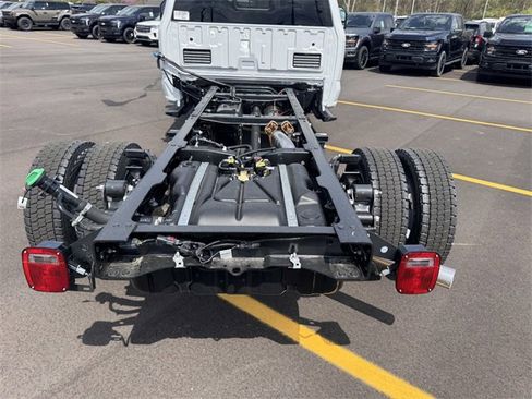 New 2025 Ford F450 XL image 12