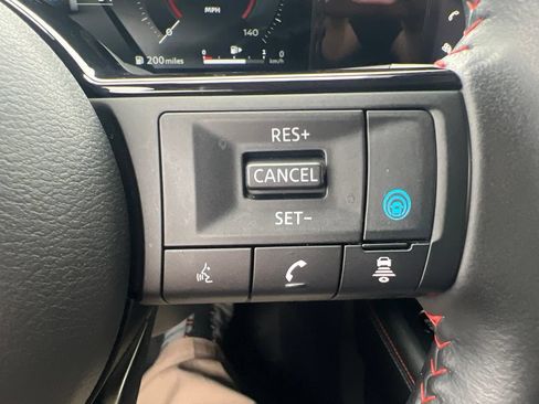 Certified 2025 Nissan Kicks SR AWD/4WD image 60