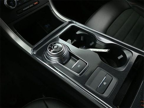 Used 2021 Ford Edge ST-Line image 32