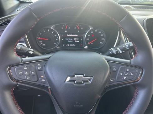 Used 2024 Chevrolet Equinox RS w/ RS Leather Package AWD/4WD image 23