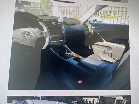Used 2010 Lexus IS 250 RWD image 22