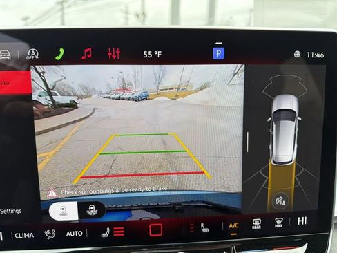 New 2026 Volkswagen Tiguan SE R-Line image 18