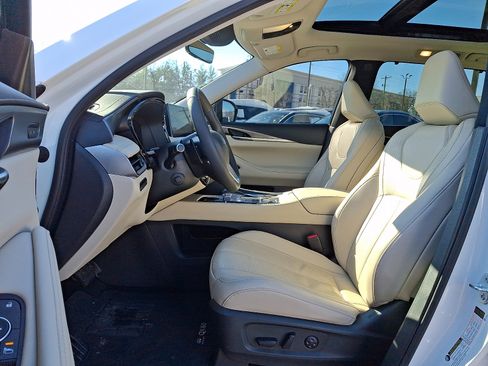 Certified 2023 INFINITI QX60 Luxe w/ Cargo Package image 14