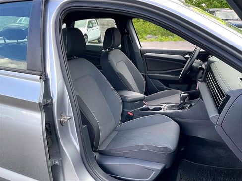 Used 2025 Volkswagen Jetta Sport FWD image 10