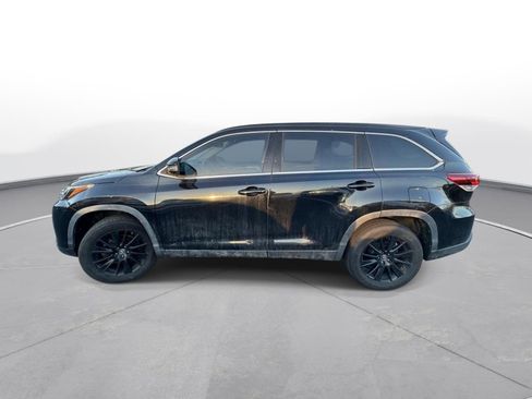 Used 2019 Toyota Highlander SE image 9