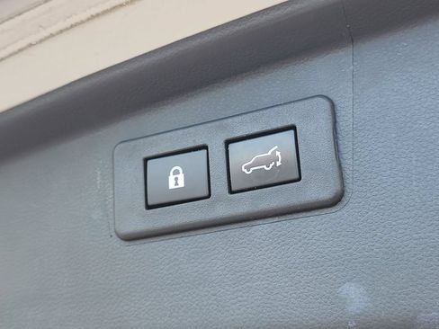 Used 2023 Subaru Outback Onyx Edition AWD/4WD image 9