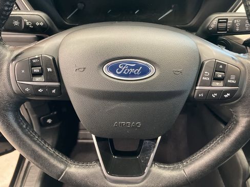 Certified 2020 Ford Escape SEL image 16