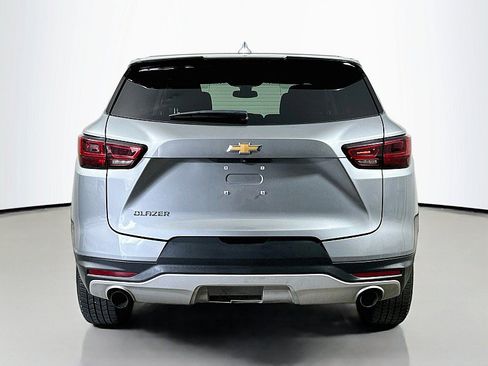 Used 2025 Chevrolet Blazer LT FWD image 6